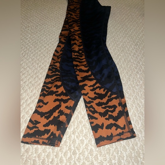 GOOD AMERICAN oasis animal print leopard blue black brown leggings - Picture 9 of 13